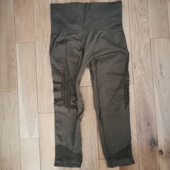 Gymshark green seamless 7/8 pant - Picture 1 of 2